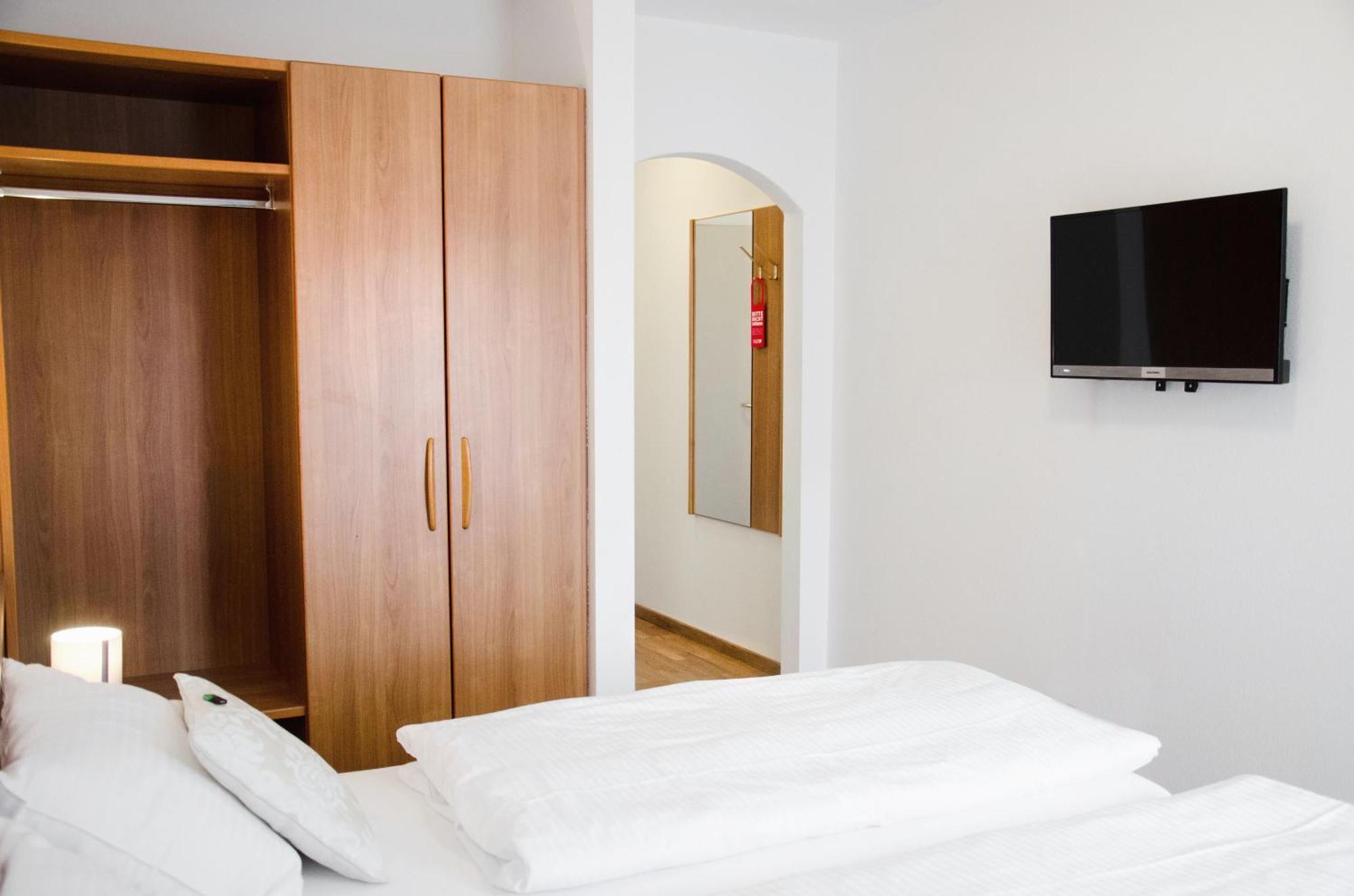 Hotel Blaue Traube Schongau Bagian luar foto